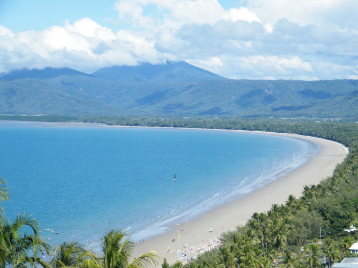 16320871486_3ec4d3e6e9_b_port-douglas-queensland