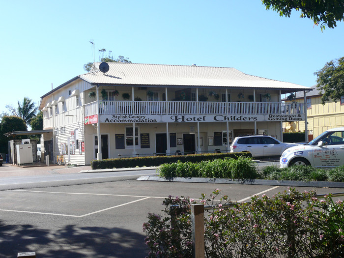 4936359728_790bd6d955_b_childers-queensland