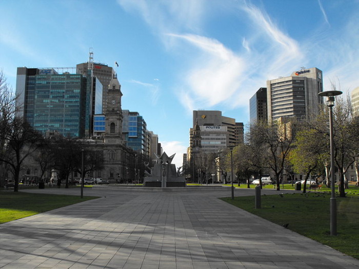 Victoria-Square